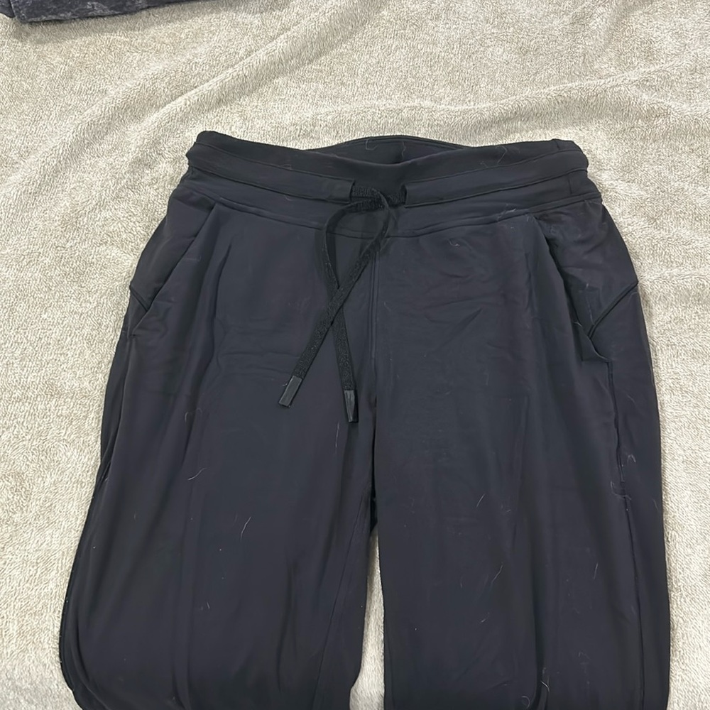 Black lululemon joggers